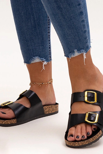 Czarne klapki na korkowej...