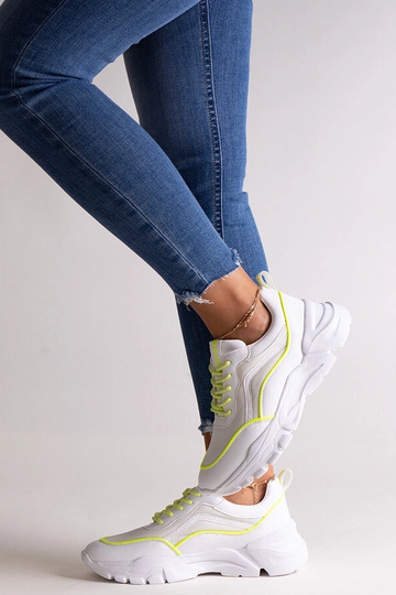 Białe sneakersy Big Star...