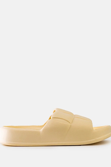 Black sandals on a block heel Millo