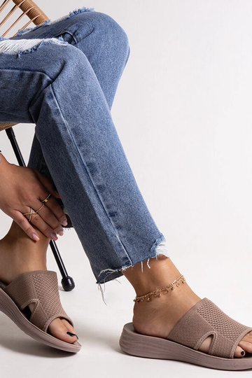 Black sandals on a block... 2