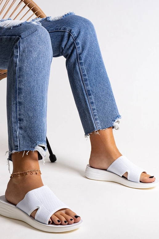 Black sandals on a block heel Millo