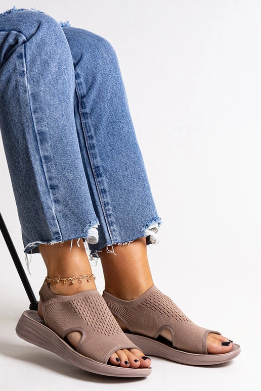 Brązowe sandałki na platformie Rawia Brązowe sandałki na platformie Rawia