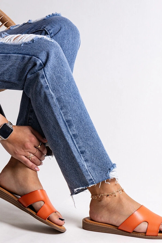 Black sandals on a block heel Millo