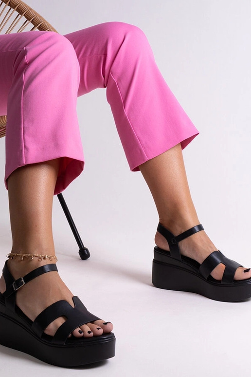 Black sandals on a block heel Millo
