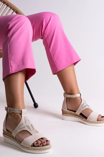 Black sandals on a block heel Millo 2