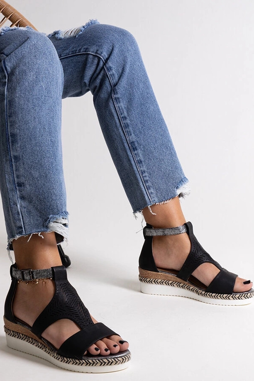 Black sandals on a block heel Millo