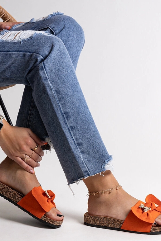 Black slippers with fur insulated Valle