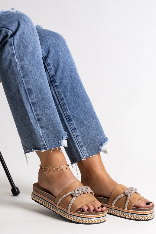 Black sandals on a block heel Millo