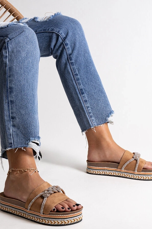 Black sandals on a block heel Millo