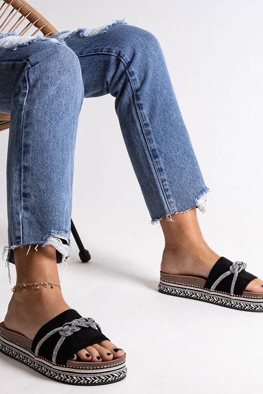 Black sandals on a block heel Millo