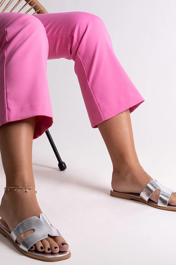 Black sandals on a block heel Millo 2
