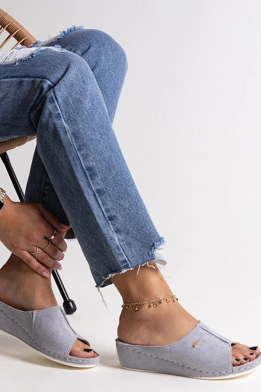 Black sandals on a block heel Millo