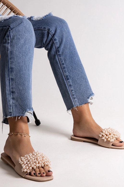 Black sandals on a block heel Millo