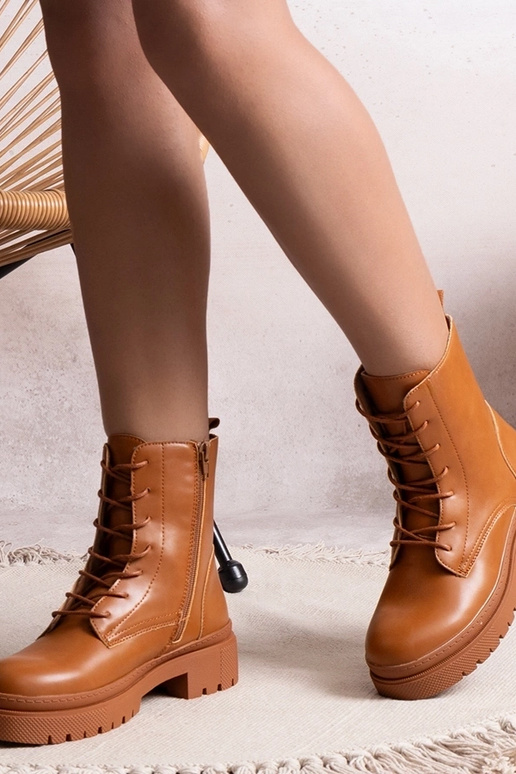 Brązowe ocieplane klasyczne botki... Brązowe ocieplane klasyczne botki...