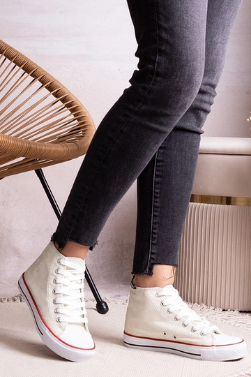 White trainers Big Star... 2