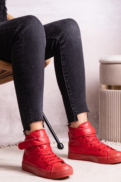 Czerwone wysokie trampki z eco skóry...