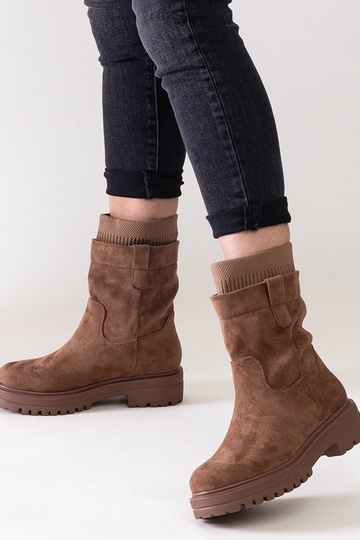 Black Kanga women's snow boots