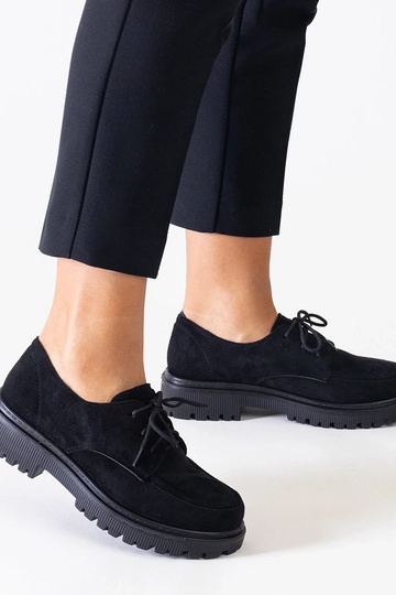Czarne casualowe sznurowane...