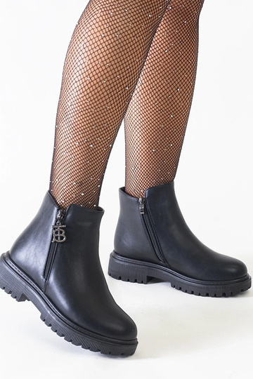 Black Kanga women's snow boots