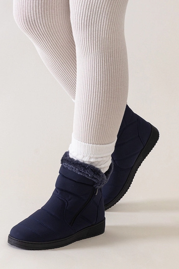 Black snowboots Arana 2