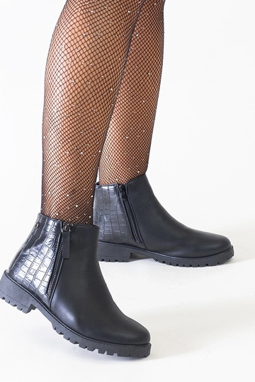 Black Kanga women's snow boots