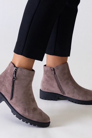 Black Kanga women's snow boots