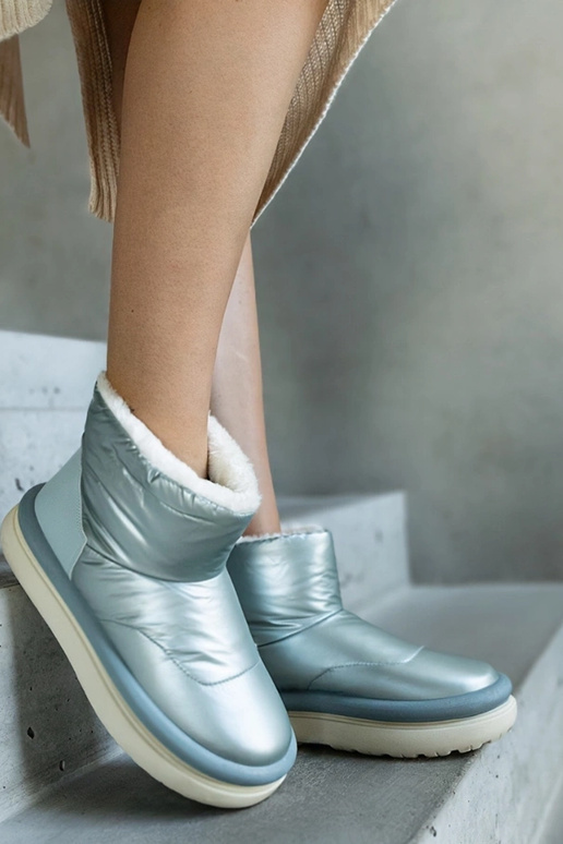 Black snowboots Arana