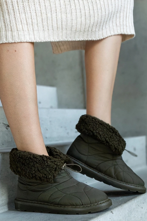 Black snowboots Arana