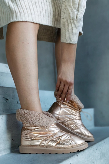 Black snowboots Arana