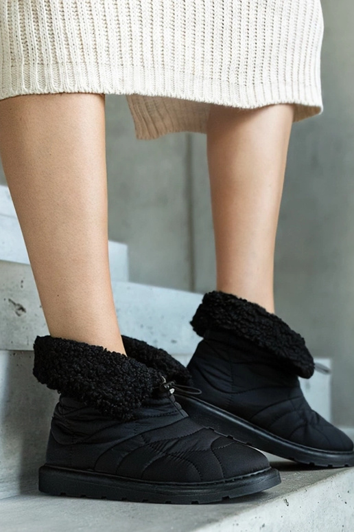 Black snowboots Arana