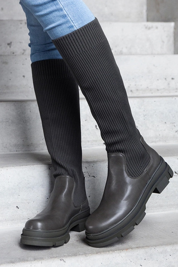 Black insulated boots Castro 2