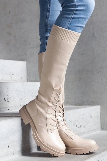 Black insulated boots Castro 2
