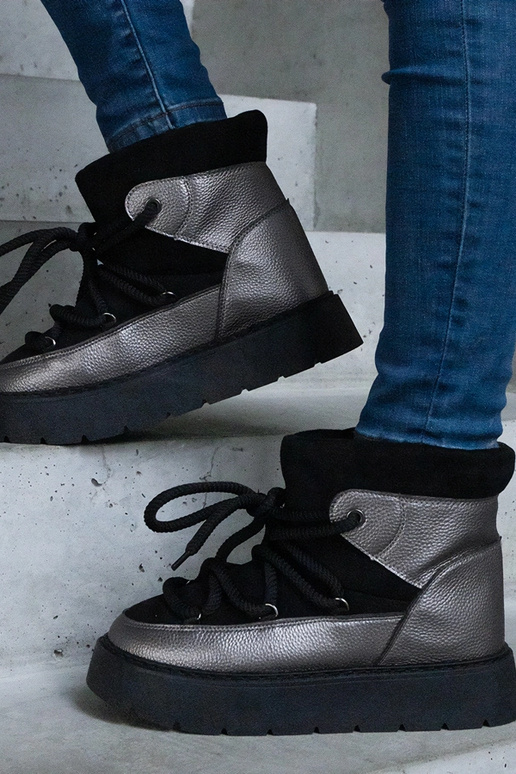 Black snowboots Arana