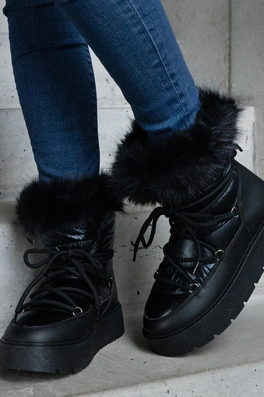 Black snowboots Arana