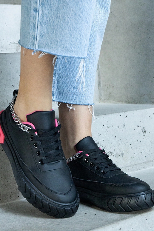 Czarne sneakersy z łańcuchem Thilda