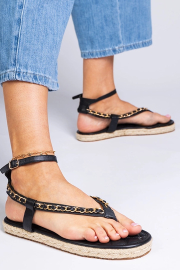 Czarne sandałki zdobione... 2