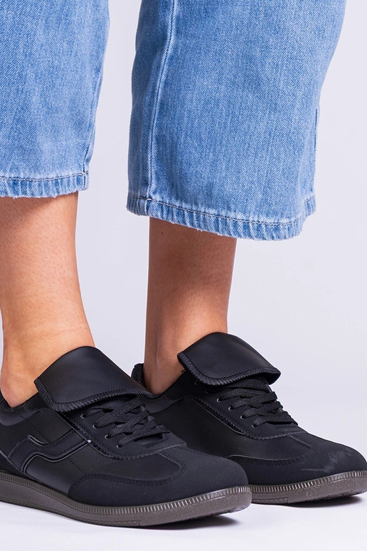 Czarne niskie sneakersy sznurowane... Czarne niskie sneakersy sznurowane...