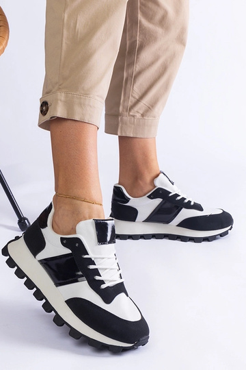 White trainers Justar 2
