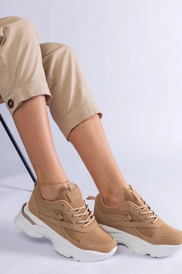 Brązowe sneakersy na grubszej podeszwie Guerrera