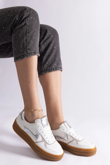 Biało-srebrne sneakersy na gumowej podeszwie Quica