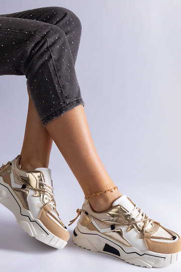 White trainers Justar