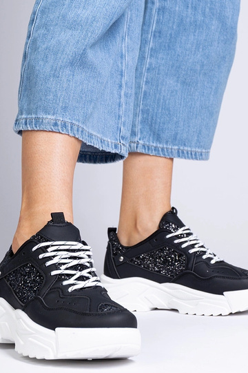 Czarne sneakersy damskie z brokatowymi wstawkami Caraballo