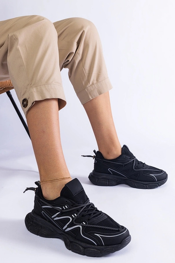 Czarne damskie sneakersy na...