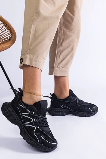 Czarne damskie sneakersy na... 2