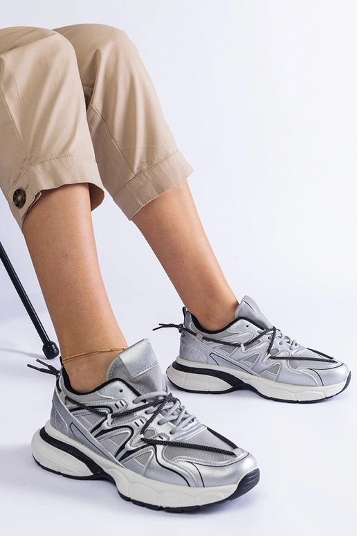 Srebrne damskie sneakersy na masywnej...