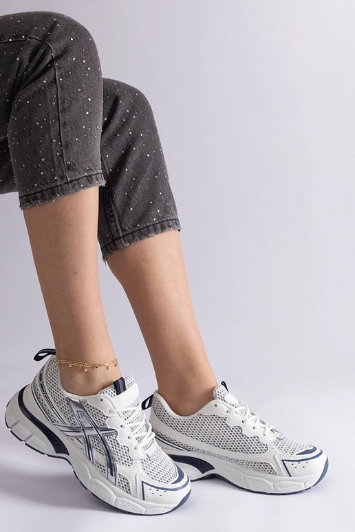 White trainers Justar