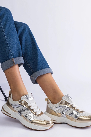 Materiałowe sneakersy sportowe ze złotymi wstawkami Elayne