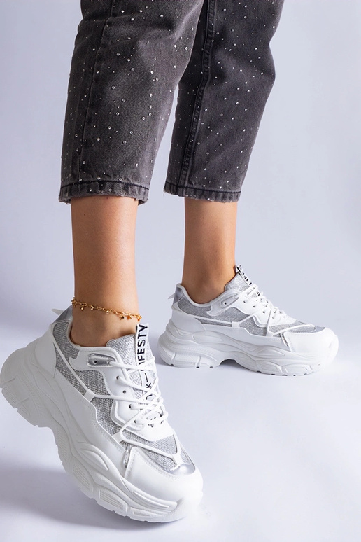 Białe sneakersy z brokatowymi... Białe sneakersy z brokatowymi...