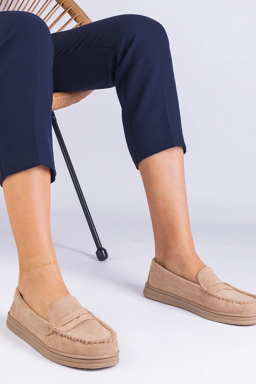 Beżowe damskie mokasyny z ekozamszu... Beżowe damskie mokasyny z ekozamszu...