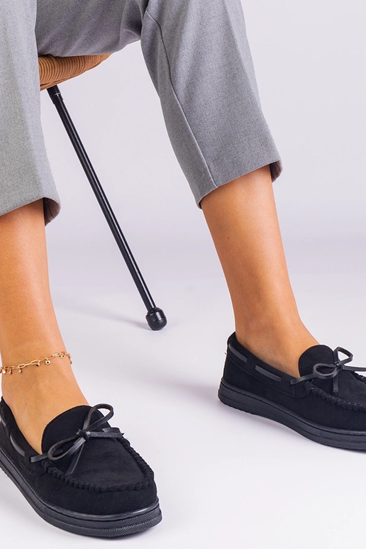 Czarne damskie mokasyny z ekozamszu z... Czarne damskie mokasyny z ekozamszu z...